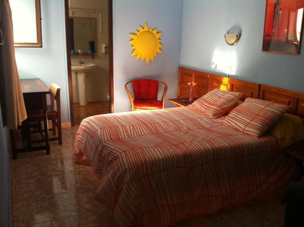 Hostal 7 Soles Лас-Пальмас-де-Гран-Канарія Номер фото