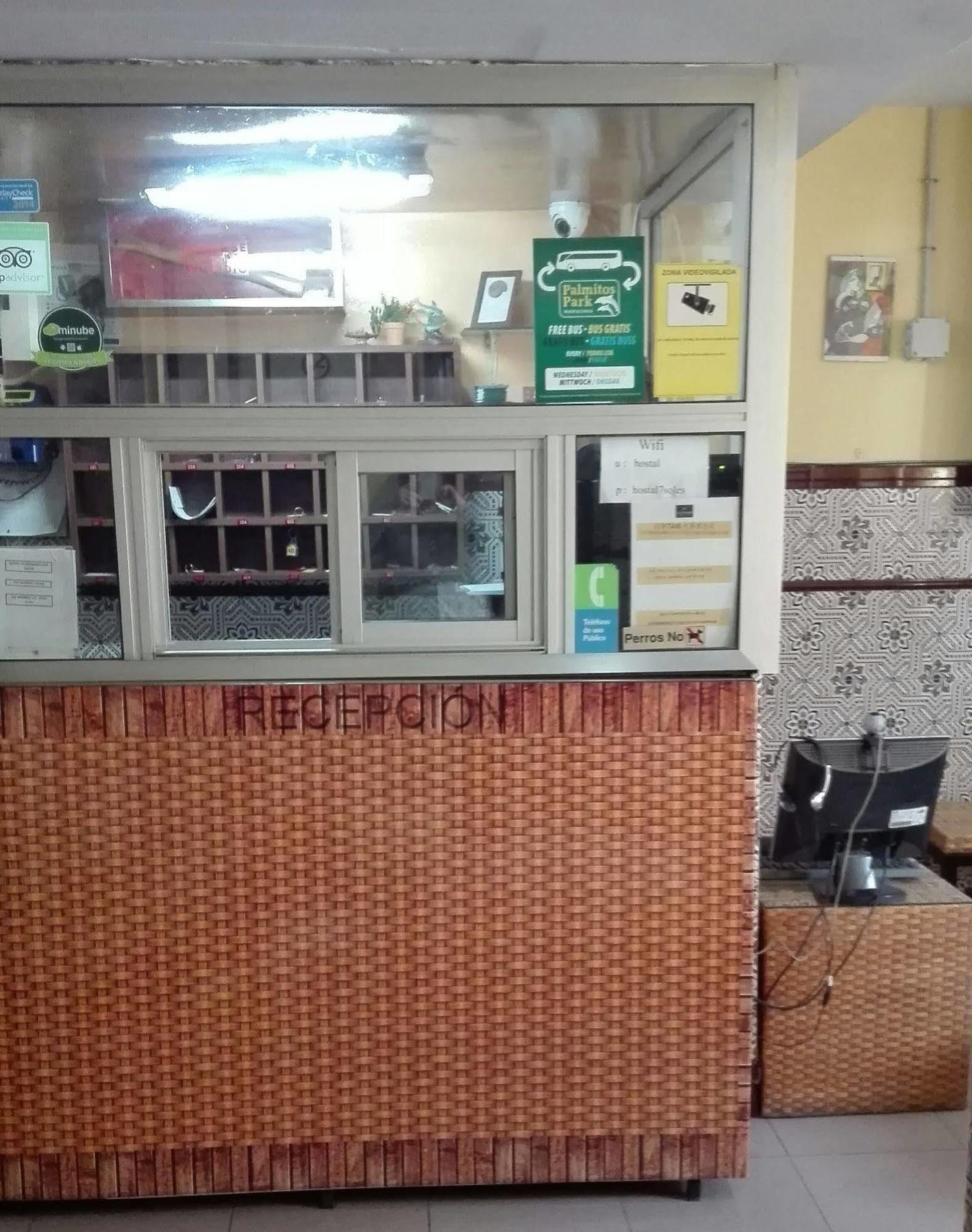Hostal 7 Soles Лас-Пальмас-де-Гран-Канарія Екстер'єр фото